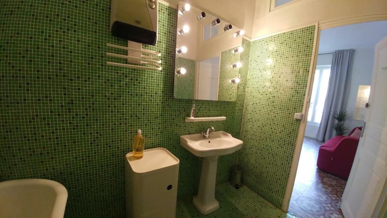 Vintage Vieux-Port Apartment Марсилия Екстериор снимка