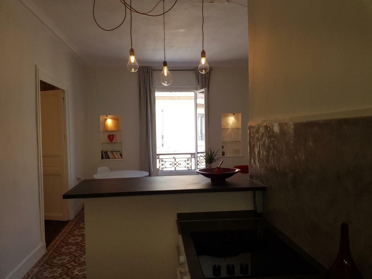 Vintage Vieux-Port Apartment Марсилия Екстериор снимка
